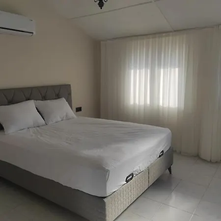 Sehir Merkezinde Erasta Avm Karsisinda Manzarali Muhtesem Luks Dort Odali Ayri Mutfakli Genis Terasli Ve Balkonlu Ev Apartmán *