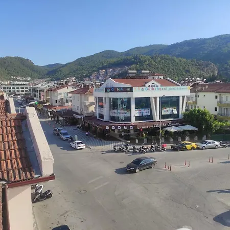 şehir Merkezinde Erasta Avm Karşısında Manzaralı Muhteşem Lüks Dört Odalı Ayrı Mutfaklı Geniş Teraslı Ve Balkonlu Ev Fethiye