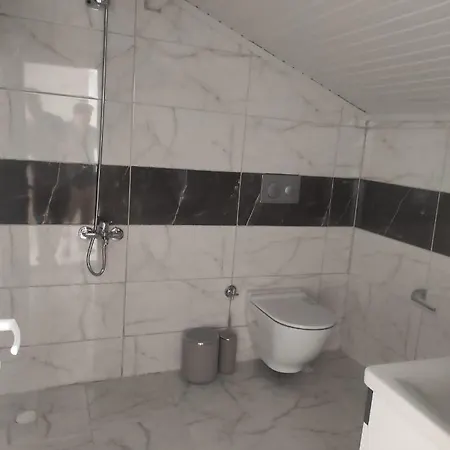 şehir Merkezinde Erasta Avm Karşısında Manzaralı Muhteşem Lüks Dört Odalı Ayrı Mutfaklı Geniş Teraslı Ve Balkonlu Ev * Fethiye
