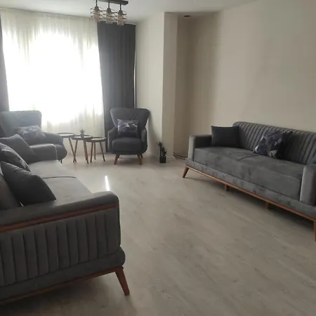 Apartmán Sehir Merkezinde Erasta Avm Karsisinda Manzarali Muhtesem Luks Dort Odali Ayri Mutfakli Genis Terasli Ve Balkonlu Ev