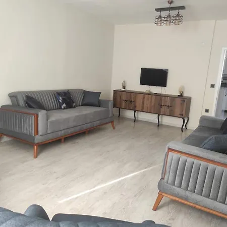 Sehir Merkezinde Erasta Avm Karsisinda Manzarali Muhtesem Luks Dort Odali Ayri Mutfakli Genis Terasli Ve Balkonlu Ev Apartment