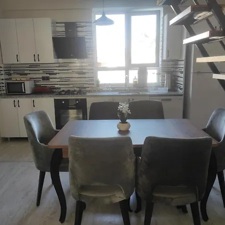 Apartment Sehir Merkezinde Erasta Avm Karsisinda Manzarali Muhtesem Luks Dort Odali Ayri Mutfakli Genis Terasli Ve Balkonlu Ev Fethiye